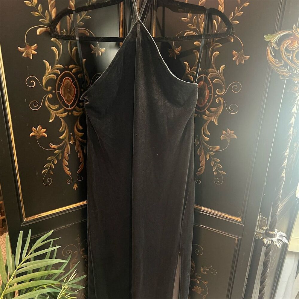 Banana Republic Women's Black Velvet Halter Knee Length Dress Size M